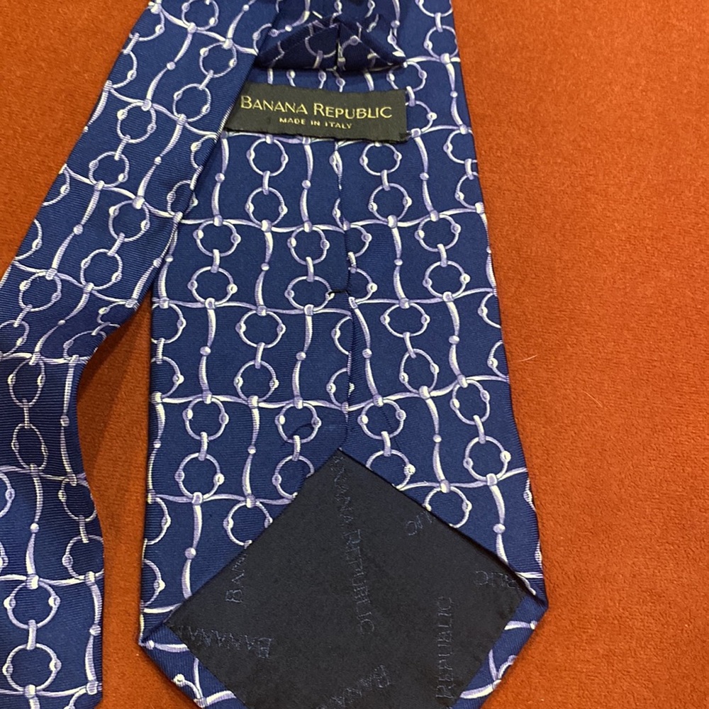 Banana 🍌 Republic blue with white print 💯 % silk ties.